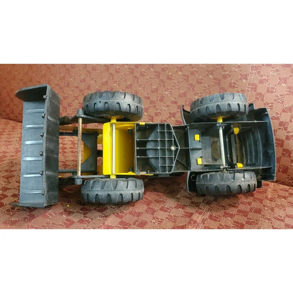 Vintage 1999 Tonka Front End Loader 21